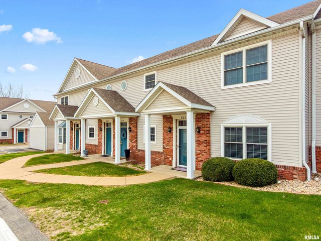 922 W TRAILCREEK Drive, Peoria, IL 61614