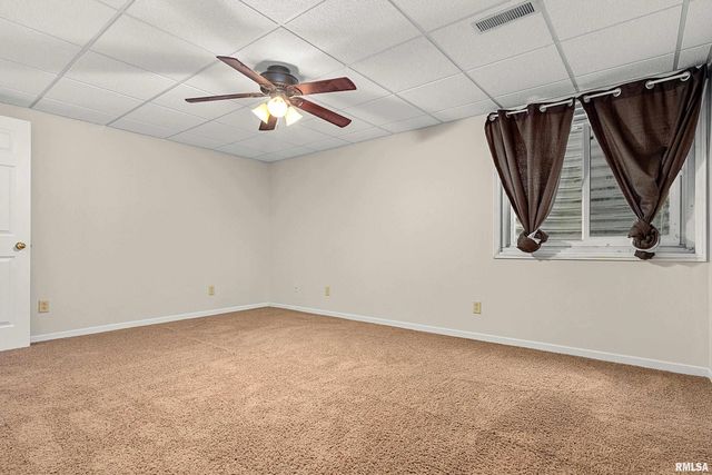 922 W TRAILCREEK Drive, Peoria, IL 61614