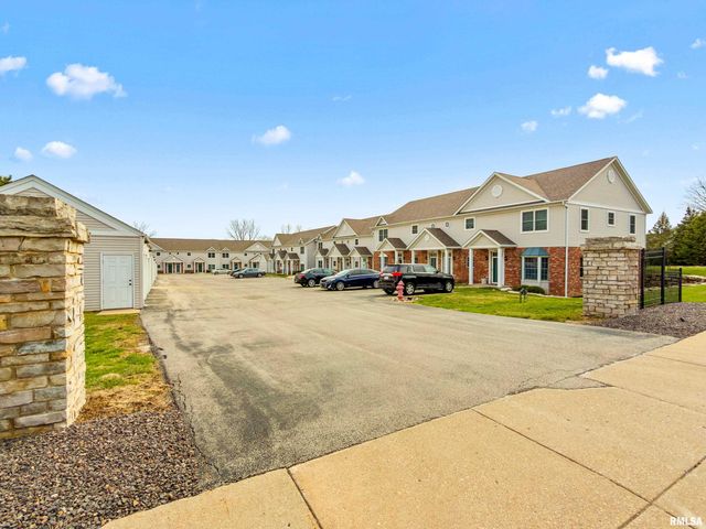 922 W TRAILCREEK Drive, Peoria, IL 61614