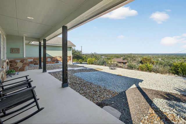 1490 Yaupon Drive, Fischer, TX 78623