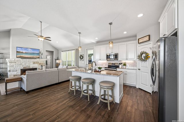 1490 Yaupon Drive, Fischer, TX 78623