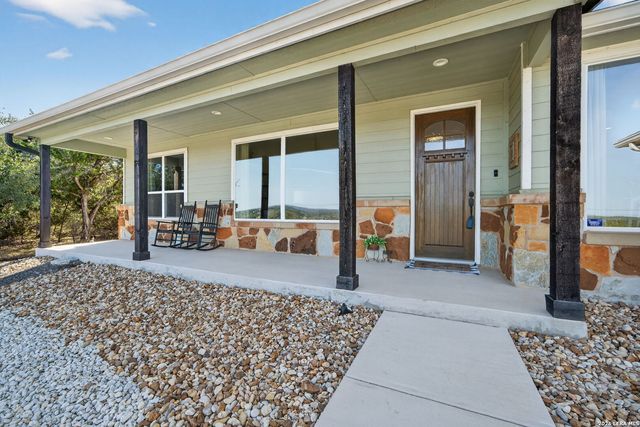 1490 Yaupon Drive, Fischer, TX 78623