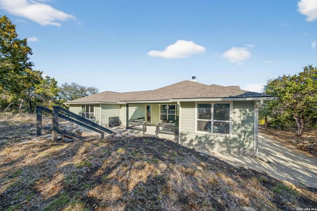 1490 Yaupon Drive, Fischer, TX 78623