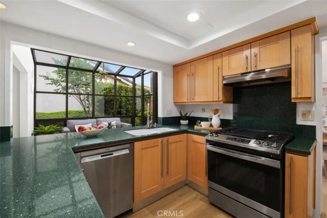 17802 Arbor, Irvine, CA 92612