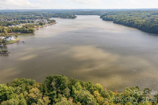 848 Lakeforest Drive 36, Clover, SC 29710