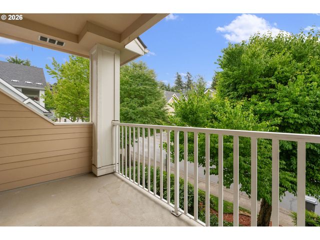 4650 SUMMERLINN Way, West Linn, OR 97068