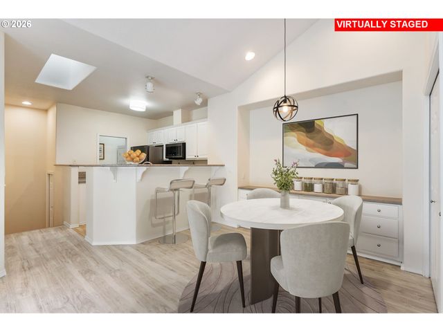 4650 SUMMERLINN Way, West Linn, OR 97068