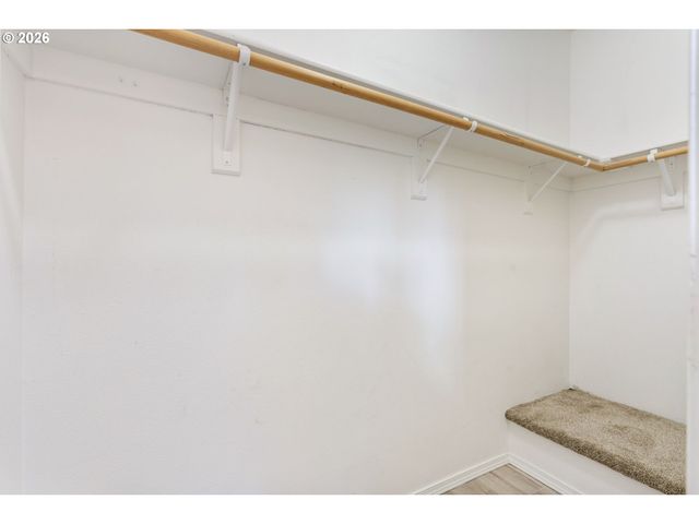 4650 SUMMERLINN Way, West Linn, OR 97068