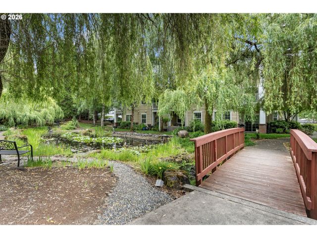 4650 SUMMERLINN Way, West Linn, OR 97068