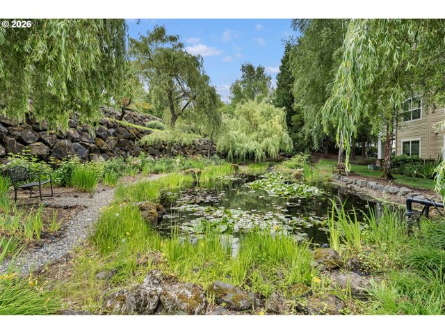 4650 SUMMERLINN Way, West Linn, OR 97068