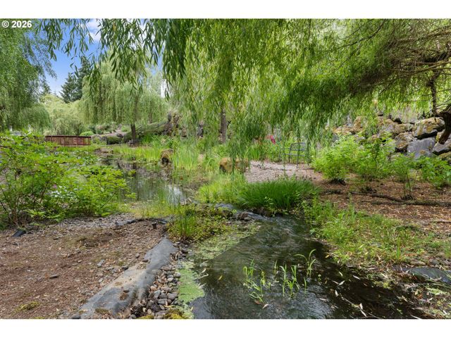 4650 SUMMERLINN Way, West Linn, OR 97068