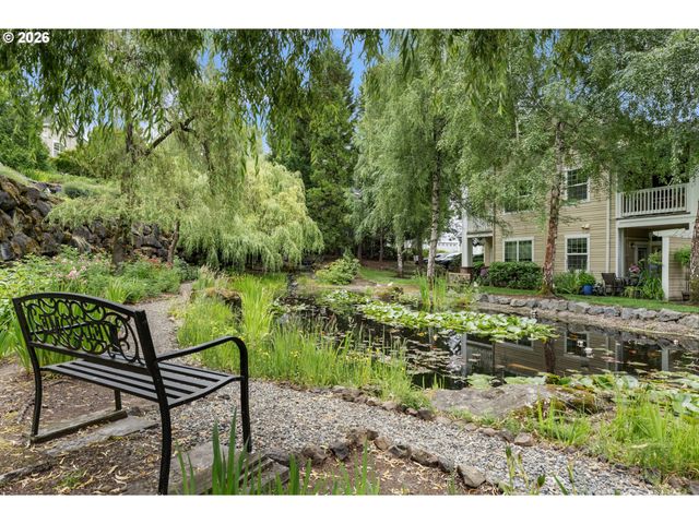 4650 SUMMERLINN Way, West Linn, OR 97068