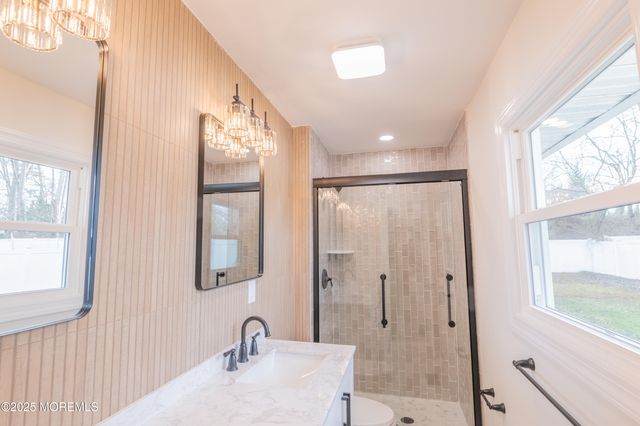 42 Livingston Lane, Manalapan, NJ 07726