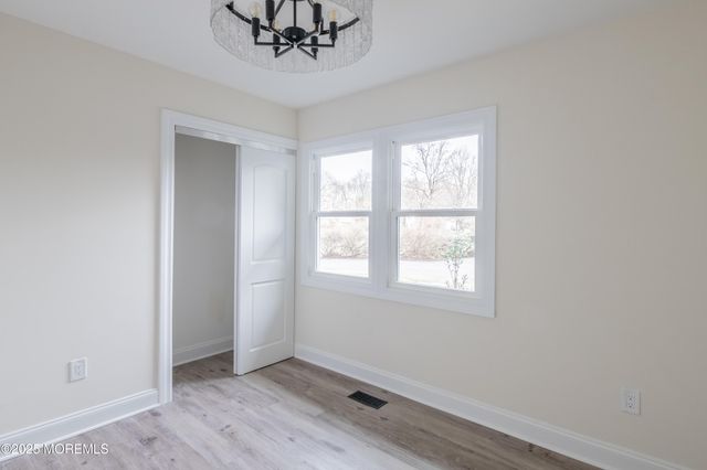 42 Livingston Lane, Manalapan, NJ 07726