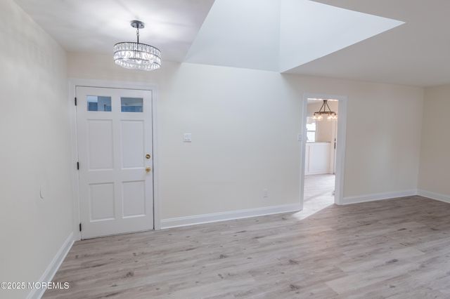 42 Livingston Lane, Manalapan, NJ 07726