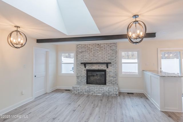 42 Livingston Lane, Manalapan, NJ 07726