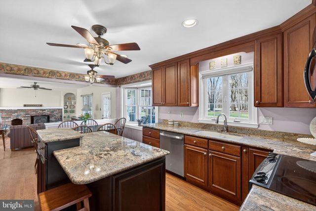 12 HAPP DR, Doylestown, PA 18901