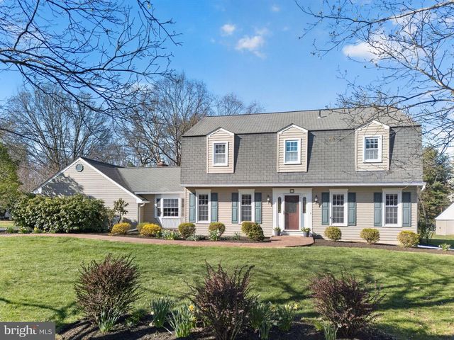 12 HAPP DR, Doylestown, PA 18901