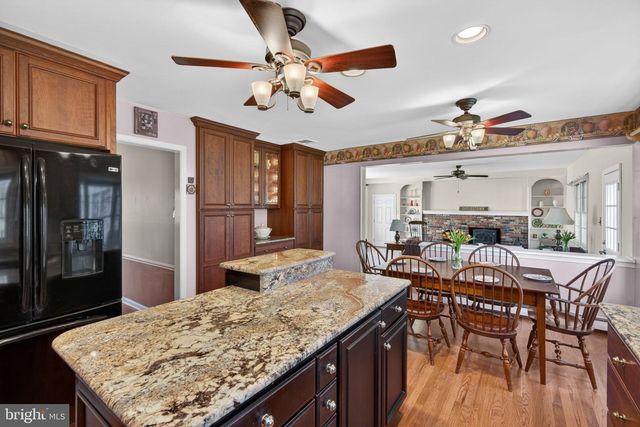 12 HAPP DR, Doylestown, PA 18901