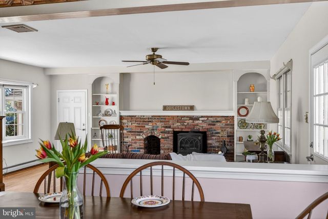 12 HAPP DR, Doylestown, PA 18901