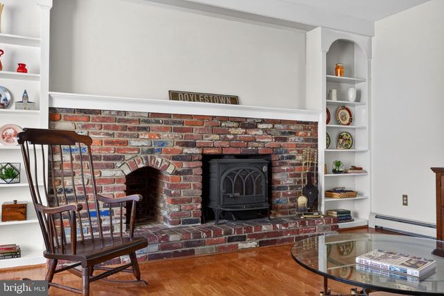 12 HAPP DR, Doylestown, PA 18901