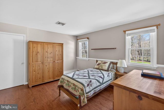 12 HAPP DR, Doylestown, PA 18901