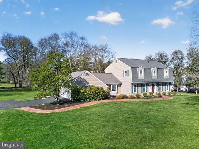 12 HAPP DR, Doylestown, PA 18901