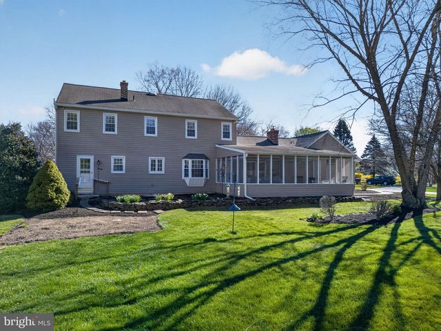 12 HAPP DR, Doylestown, PA 18901