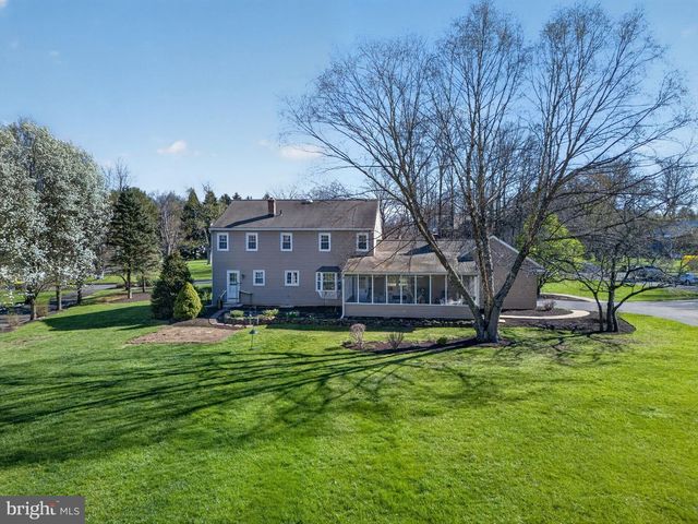 12 HAPP DR, Doylestown, PA 18901