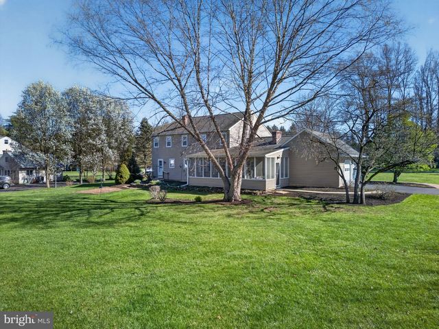 12 HAPP DR, Doylestown, PA 18901