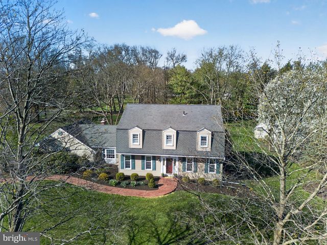 12 HAPP DR, Doylestown, PA 18901