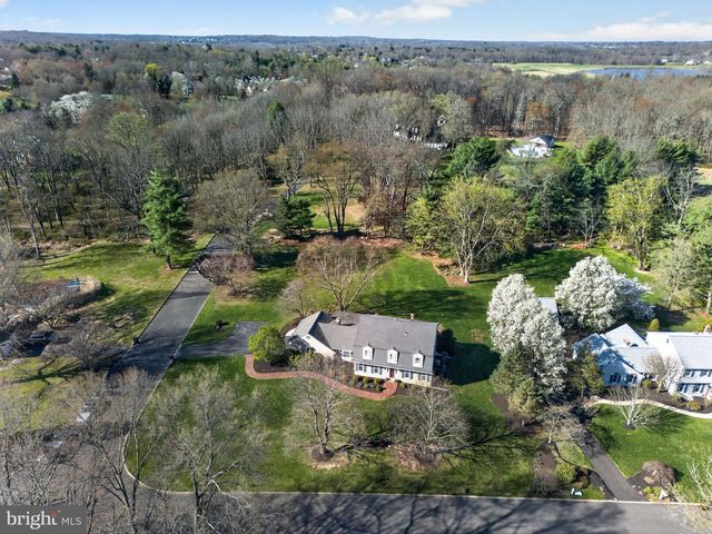 12 HAPP DR, Doylestown, PA 18901