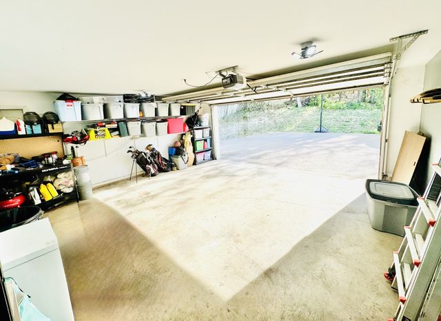 2000 Gallant Fox Ct, Mount Juliet, TN 37122