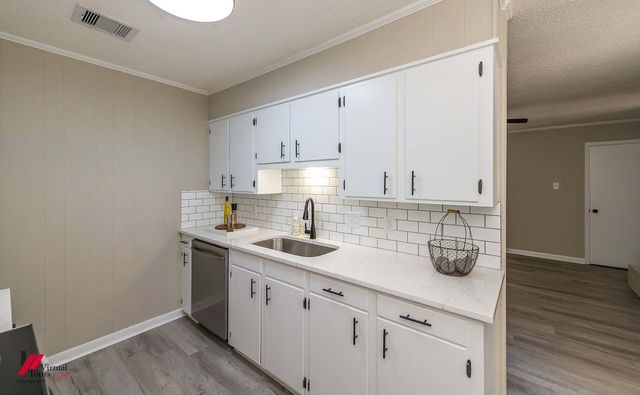 305 Pine Cone, Haughton, LA 71037