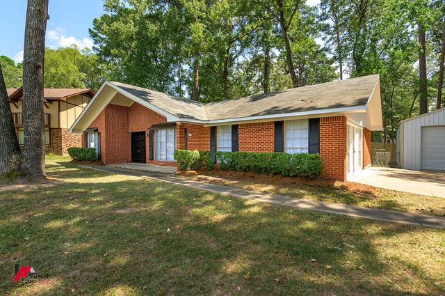 305 Pine Cone, Haughton, LA 71037