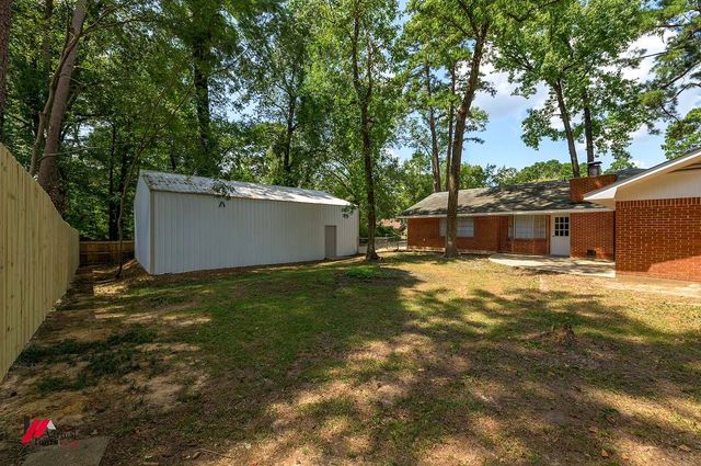 305 Pine Cone, Haughton, LA 71037