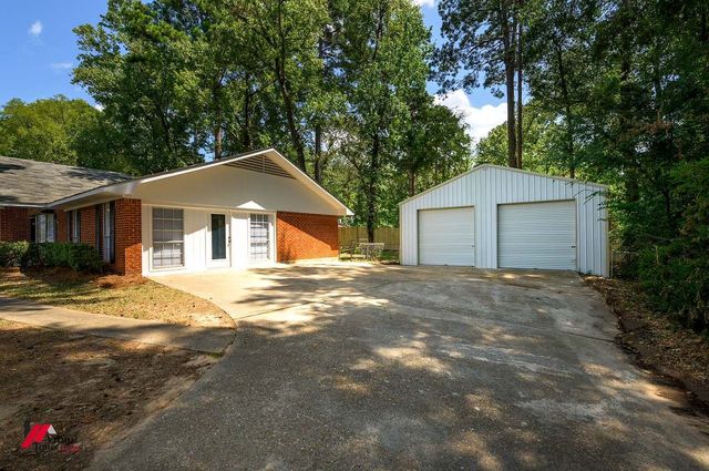 305 Pine Cone, Haughton, LA 71037