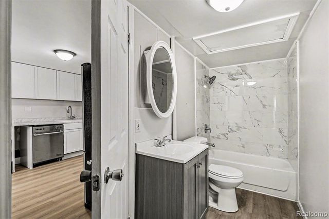 714 W 8th Street, Monroe, MI 48161