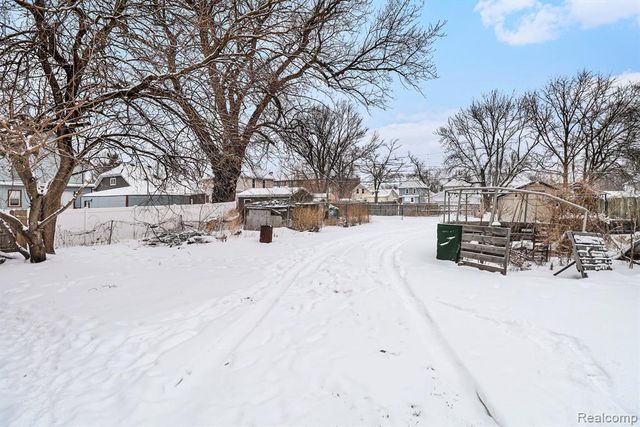 714 W 8th Street, Monroe, MI 48161