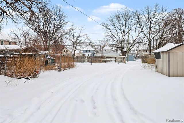 714 W 8th Street, Monroe, MI 48161