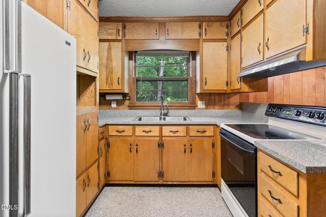 215 Trail Eight, Burlington, NC 27215