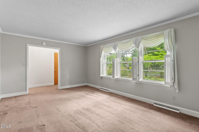 215 Trail Eight, Burlington, NC 27215