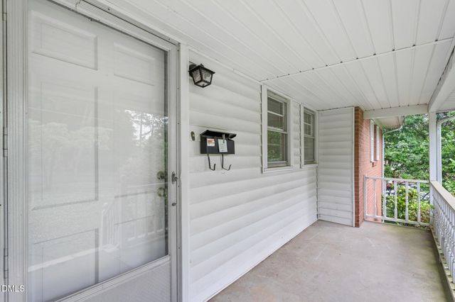 215 Trail Eight, Burlington, NC 27215