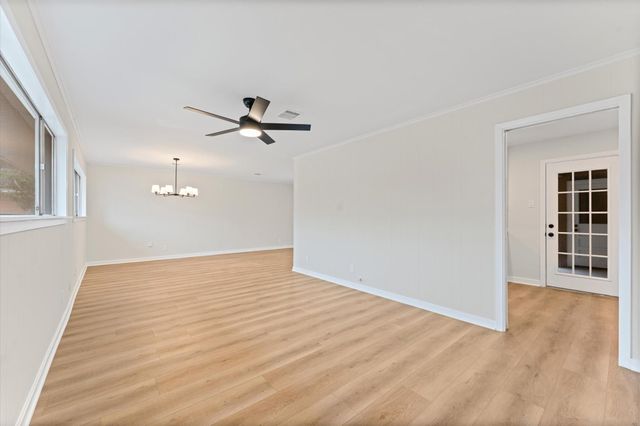 7102 Sharpview Drive, Houston, TX 77074