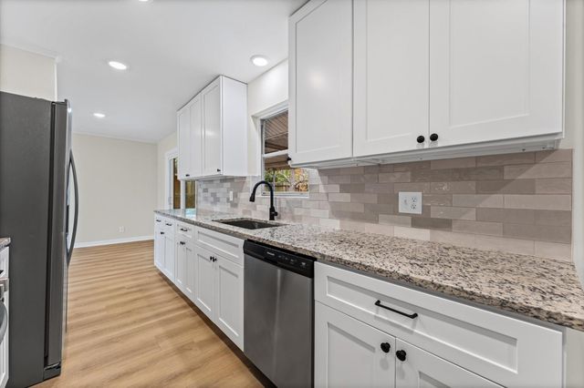 7102 Sharpview Drive, Houston, TX 77074