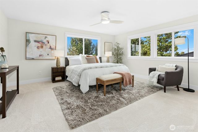 621 NE 77th Street, Seattle, WA 98115