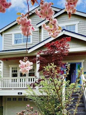 621 NE 77th Street, Seattle, WA 98115