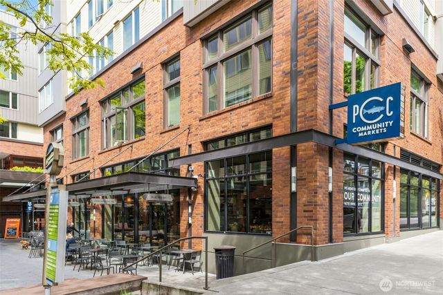 621 NE 77th Street, Seattle, WA 98115