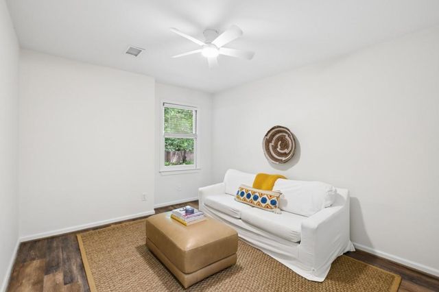15 Brittany Way 15, Atlanta, GA 30324