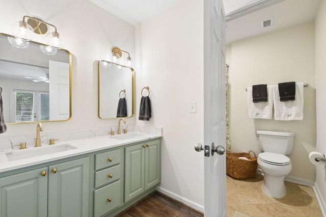 15 Brittany Way 15, Atlanta, GA 30324